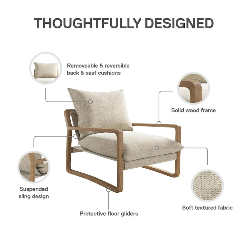Chaise longue de style côtier — fauteuil bas rembourré doté d'une structure en bois massif et d'une base pivotante.