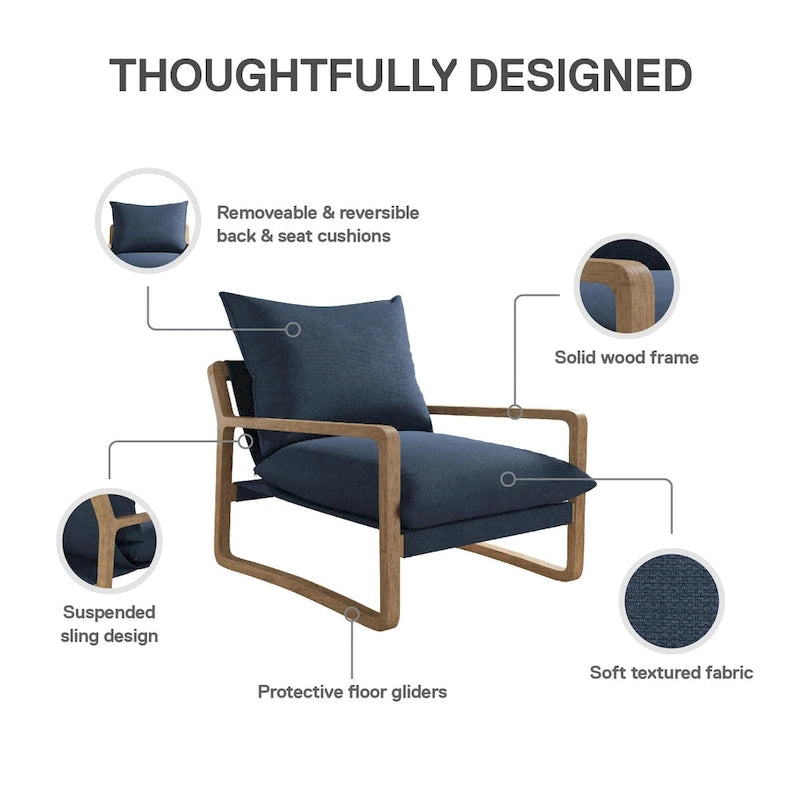 Chaise longue de style côtier — fauteuil bas rembourré doté d'une structure en bois massif et d'une base pivotante.