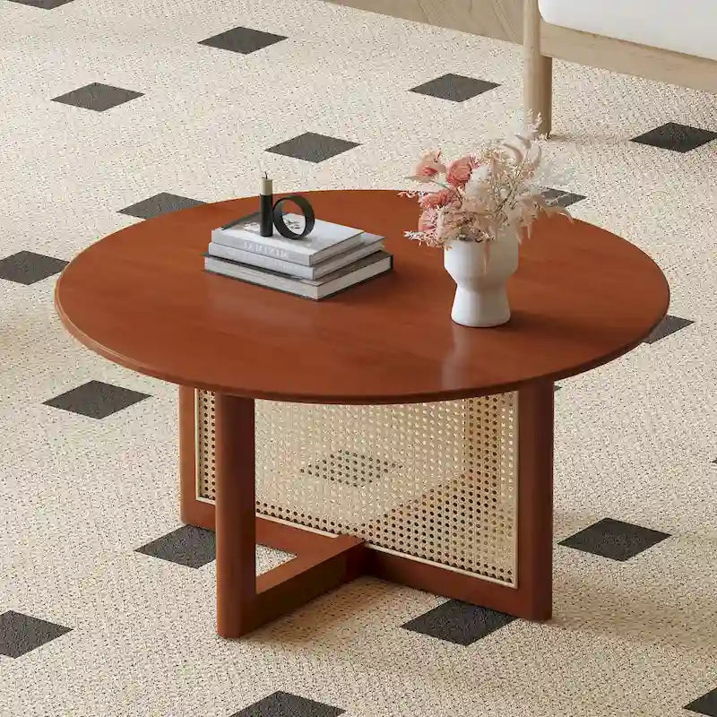 Table basse en bois avec détails en rotin synthétique