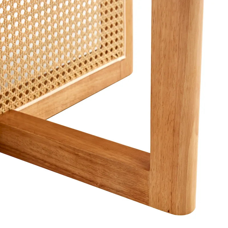 Table basse en bois avec détails en rotin synthétique