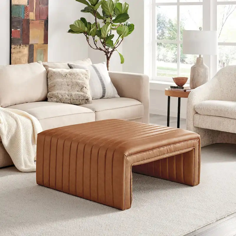 Table basse en similicuir