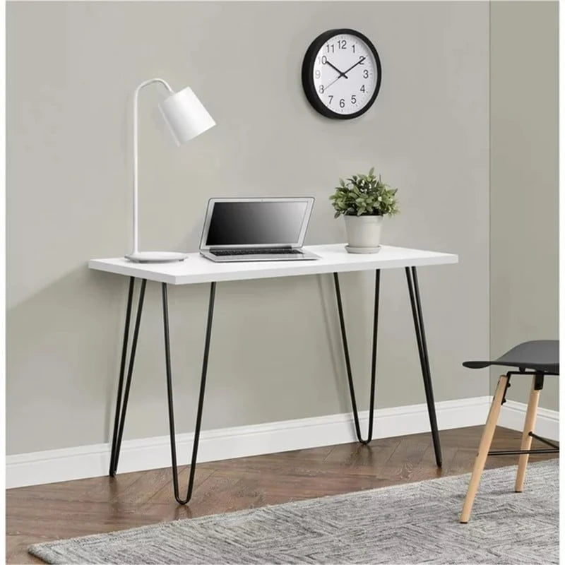 Bureau d'ordinateur rétro