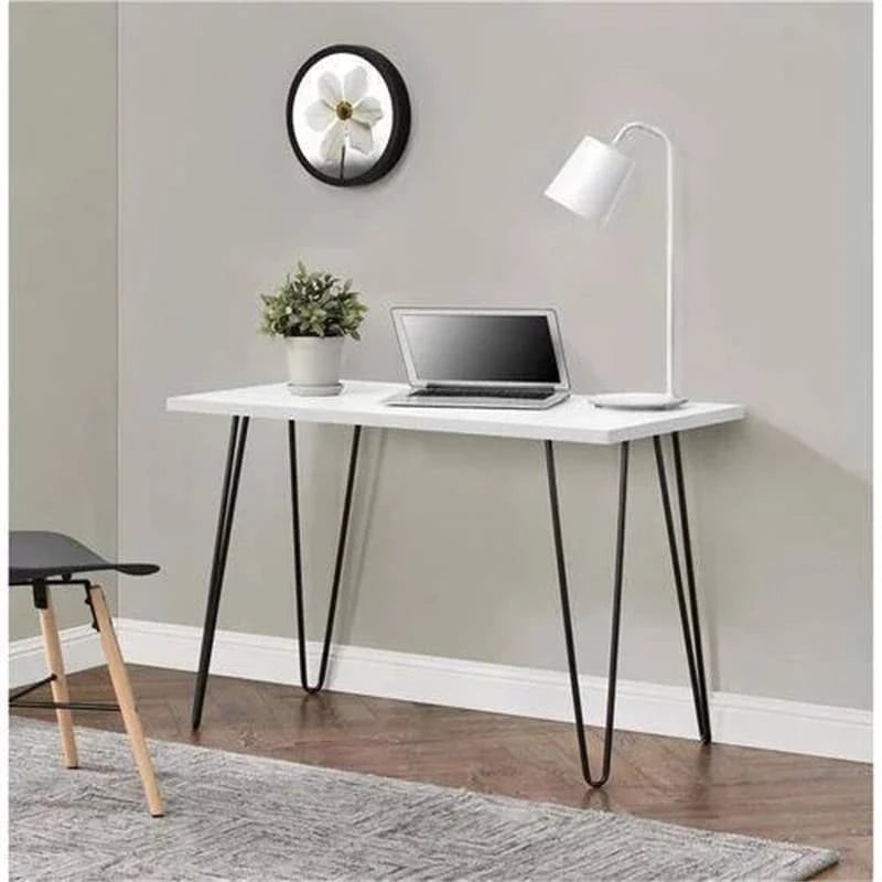 Bureau d'ordinateur rétro