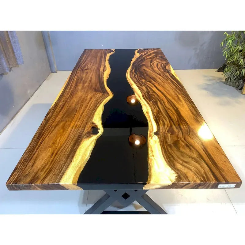 Table à manger en résine époxy