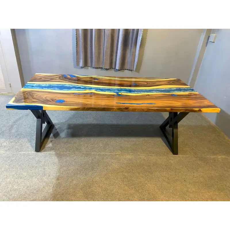 Table à manger en résine époxy