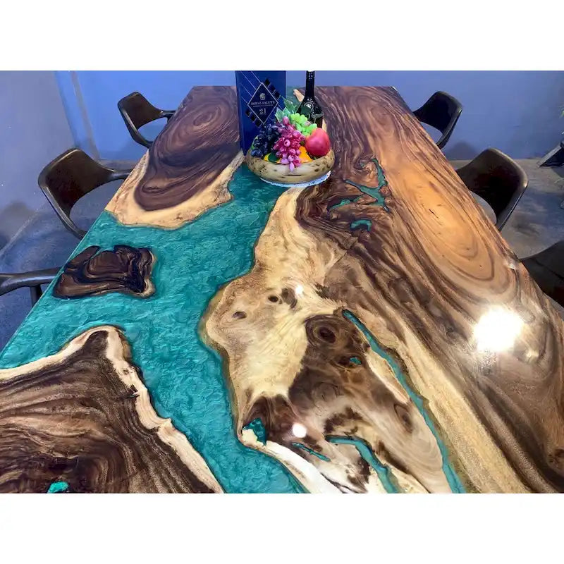 Table à manger en résine époxy
