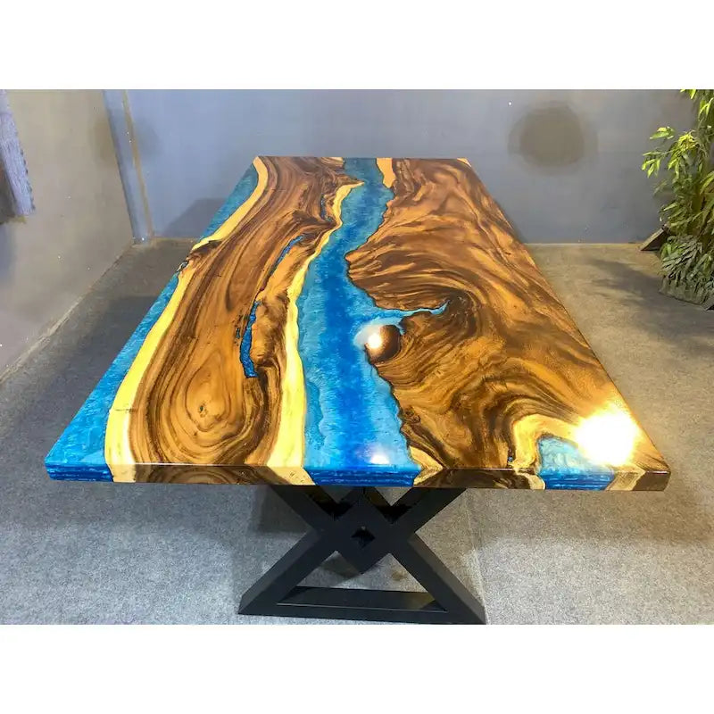 Table à manger en résine époxy